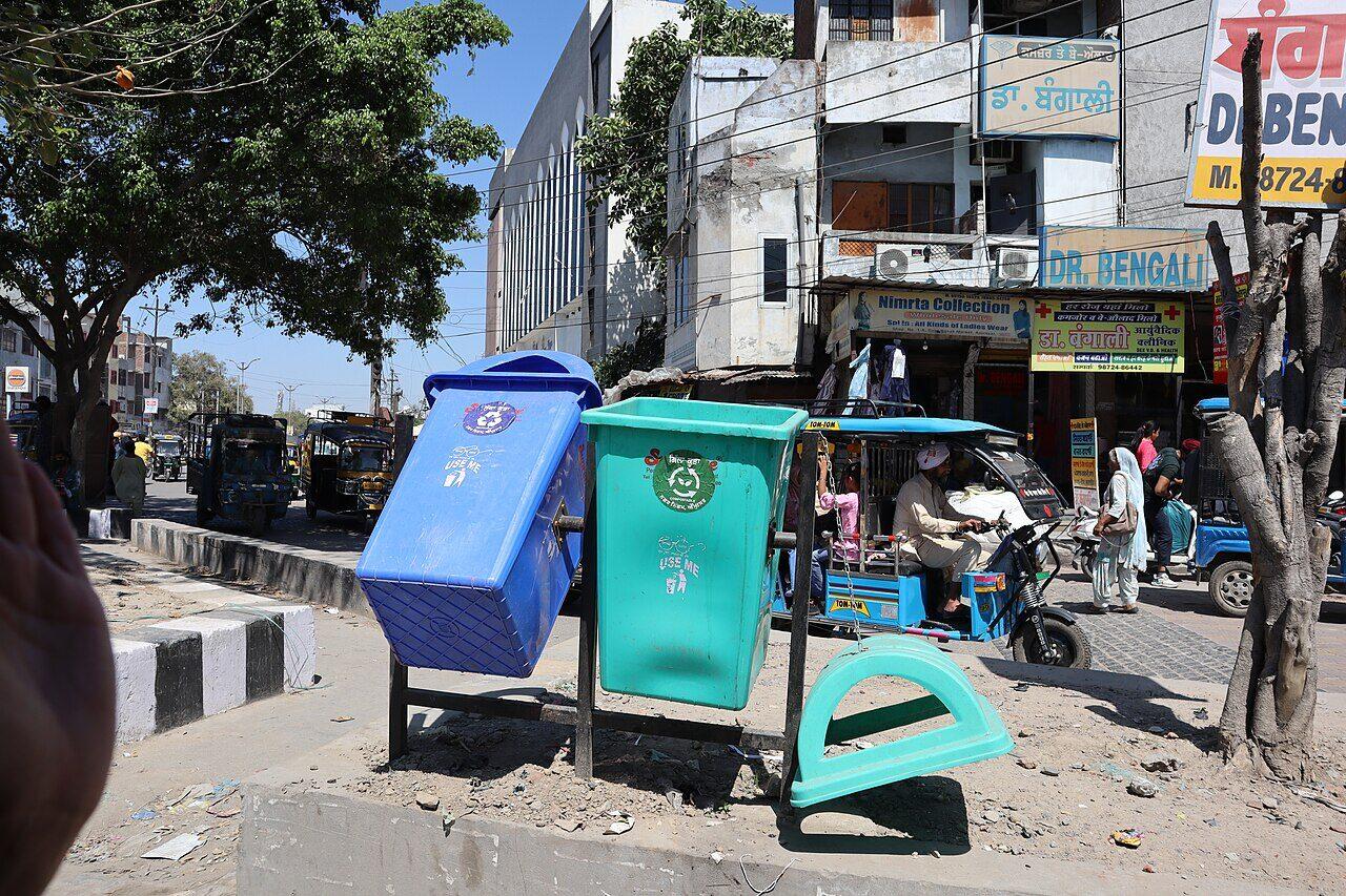 Source segregation — separating wet waste from dry